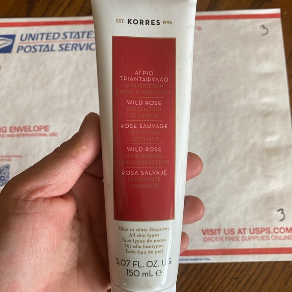 Korres Wild Rose Exfoliating Cleanser 5 Oz - Picture 2 of 6